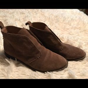 Ankle boots